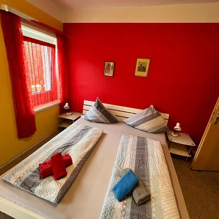 Gastehaus Alpina Guest house 3*
