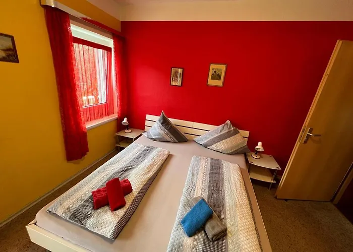 Gaestehaus Alpina בית הארחה 3*